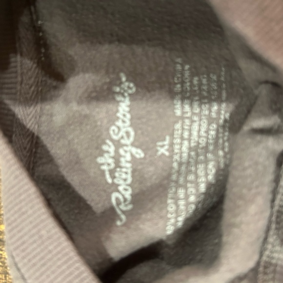 Target sweater. Great condition. Size XL but fits like a m - Picture 2 of 2